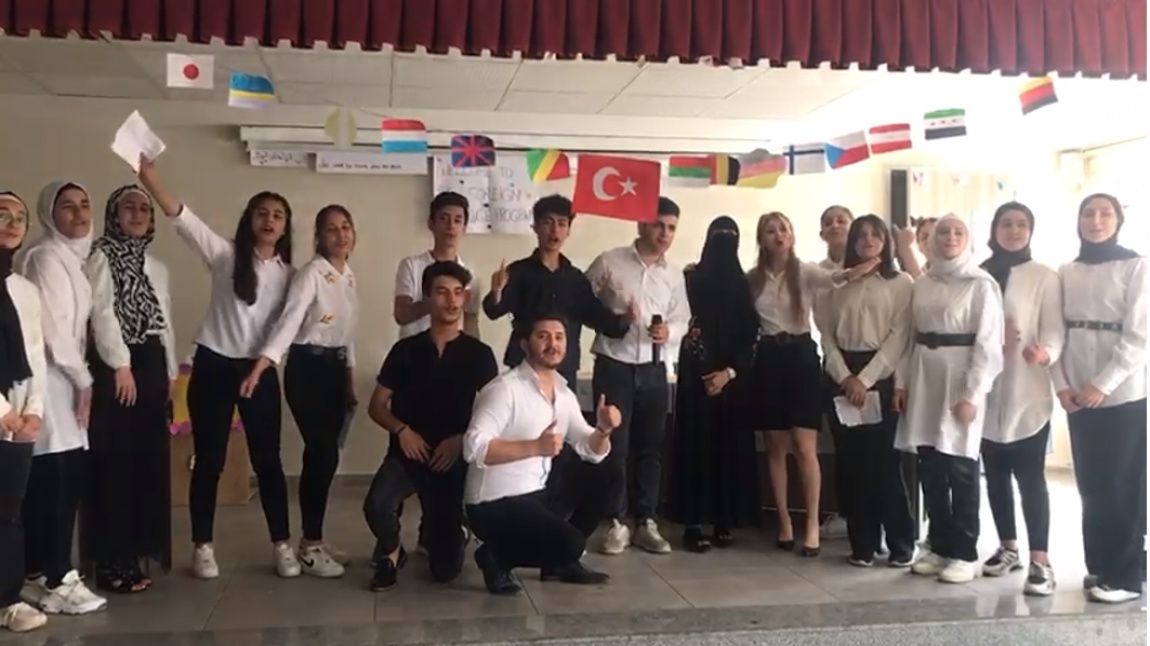 Öğrenci ve Öğretmenlerimizin Katılımıyla Düzenlenen Yabancı Dil Programı